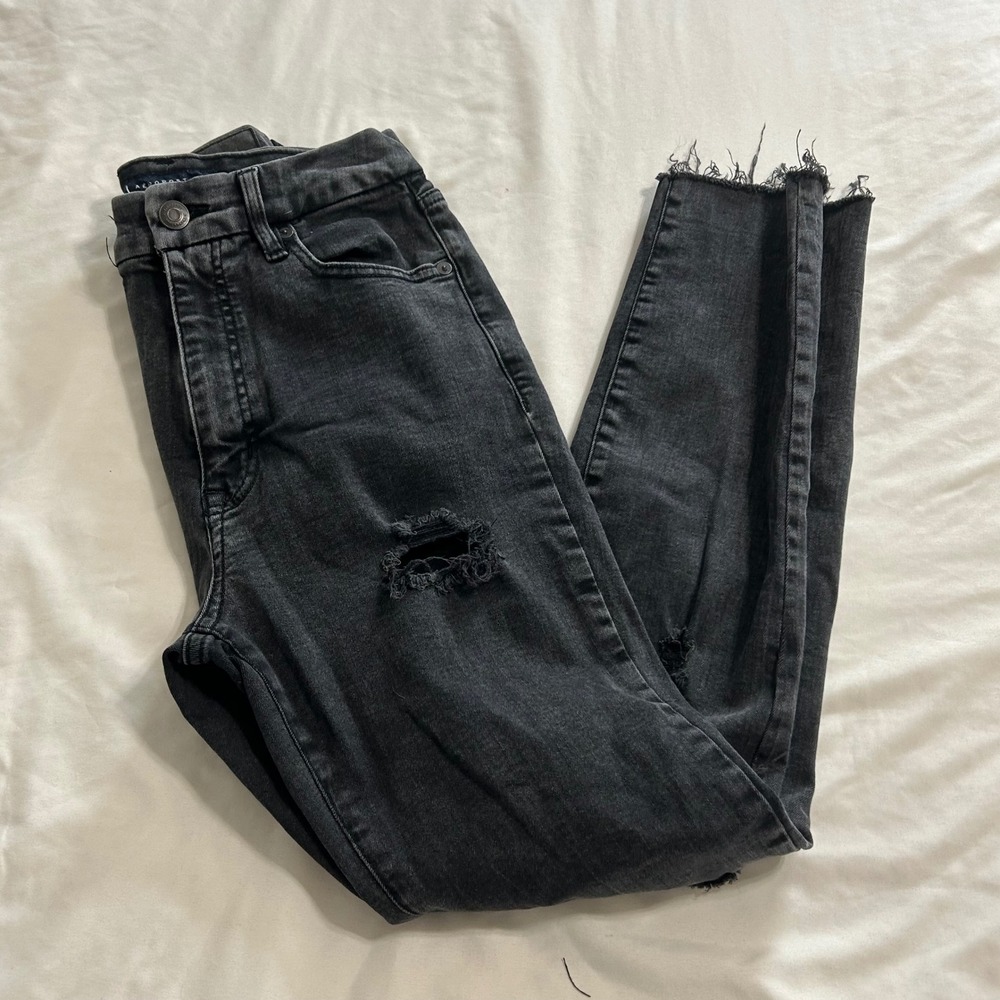Aeropostale Super High Rise Curvy Jegging Black Distressed Jeans 8R Raw Hem